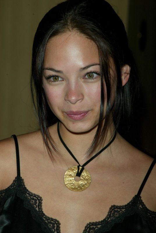 pd_Kristin_Kreuk_a_103